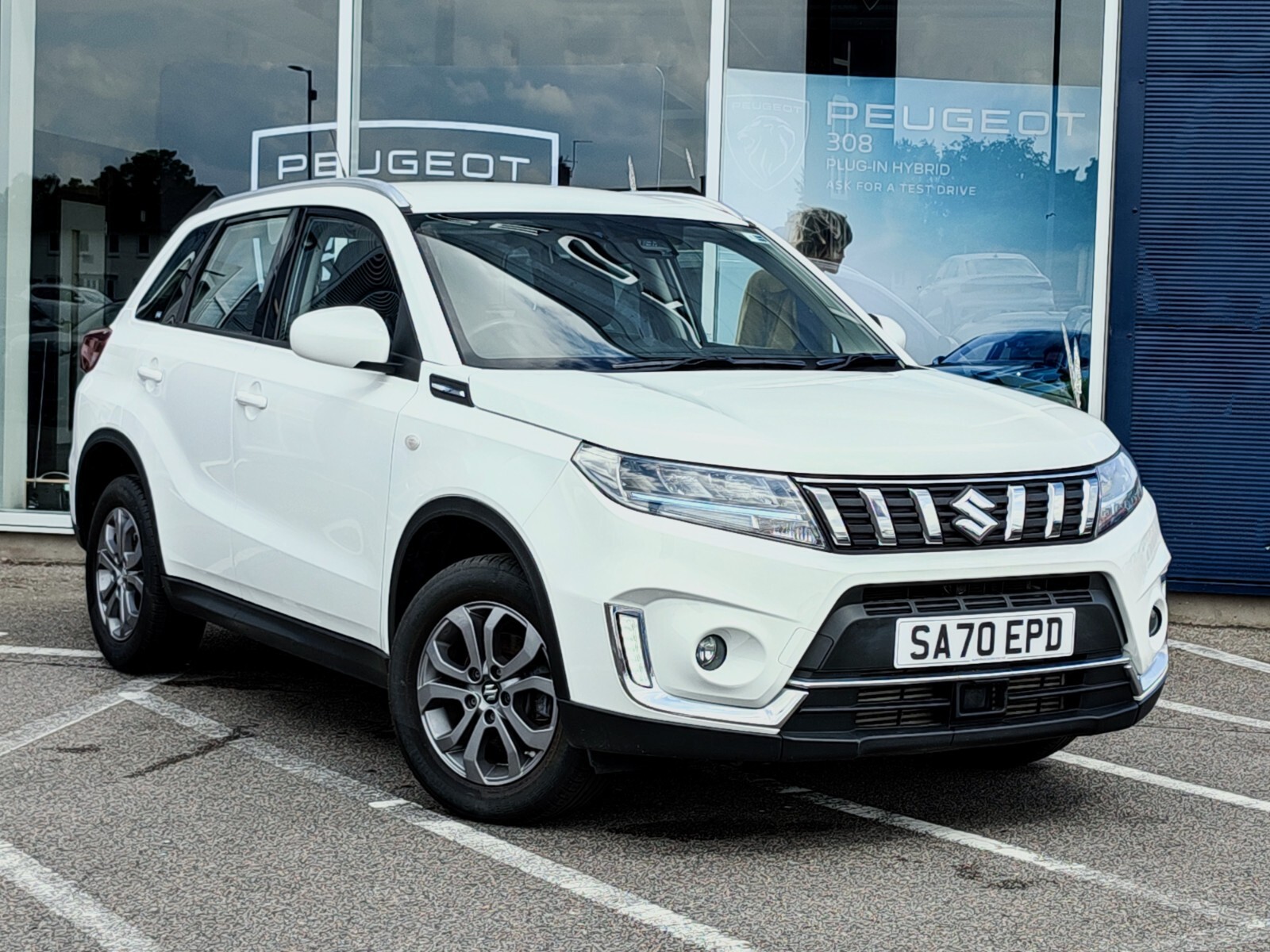 Main listing image - Suzuki Vitara