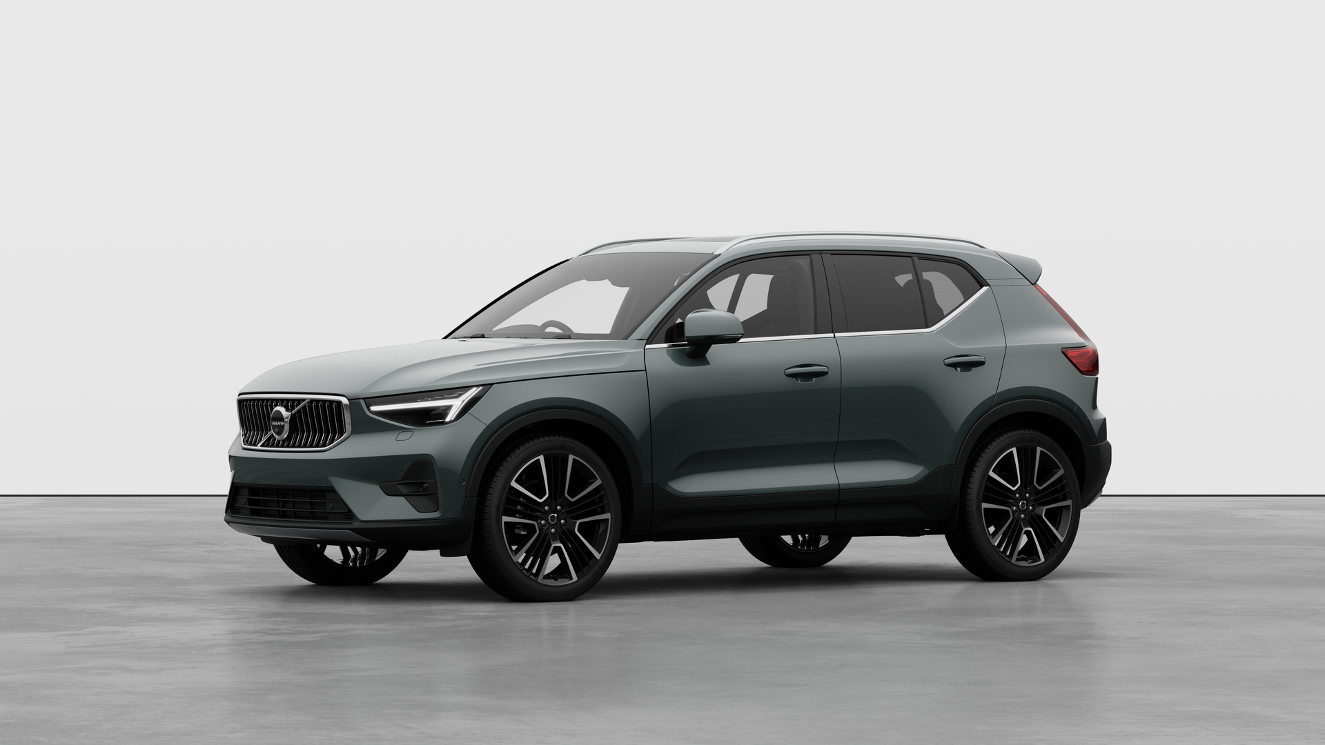 Main listing image - Volvo XC40