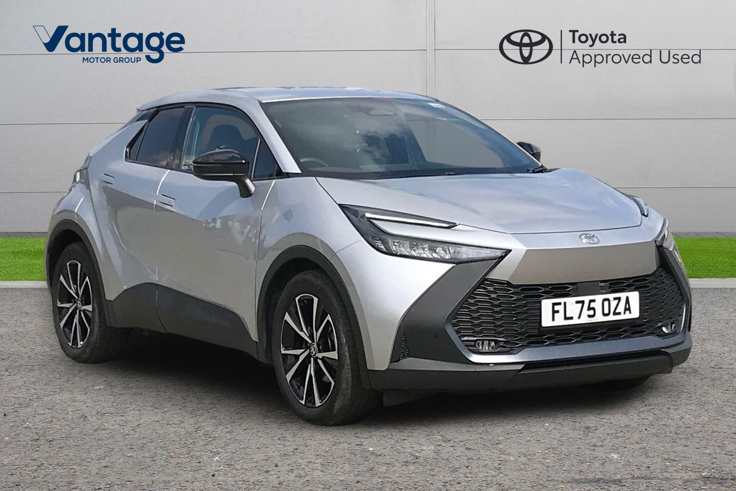 Main listing image - Toyota C-HR