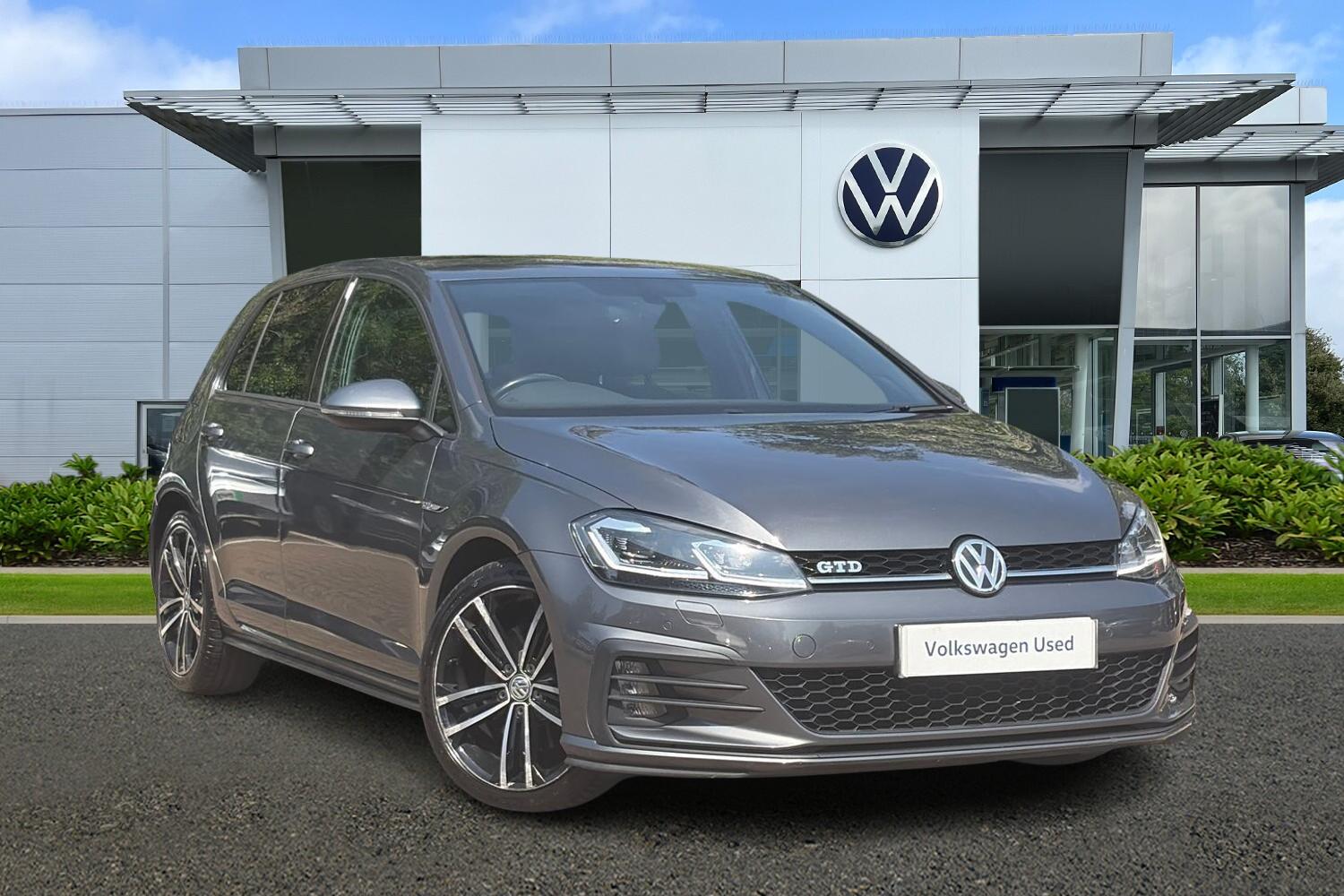 Main listing image - Volkswagen Golf