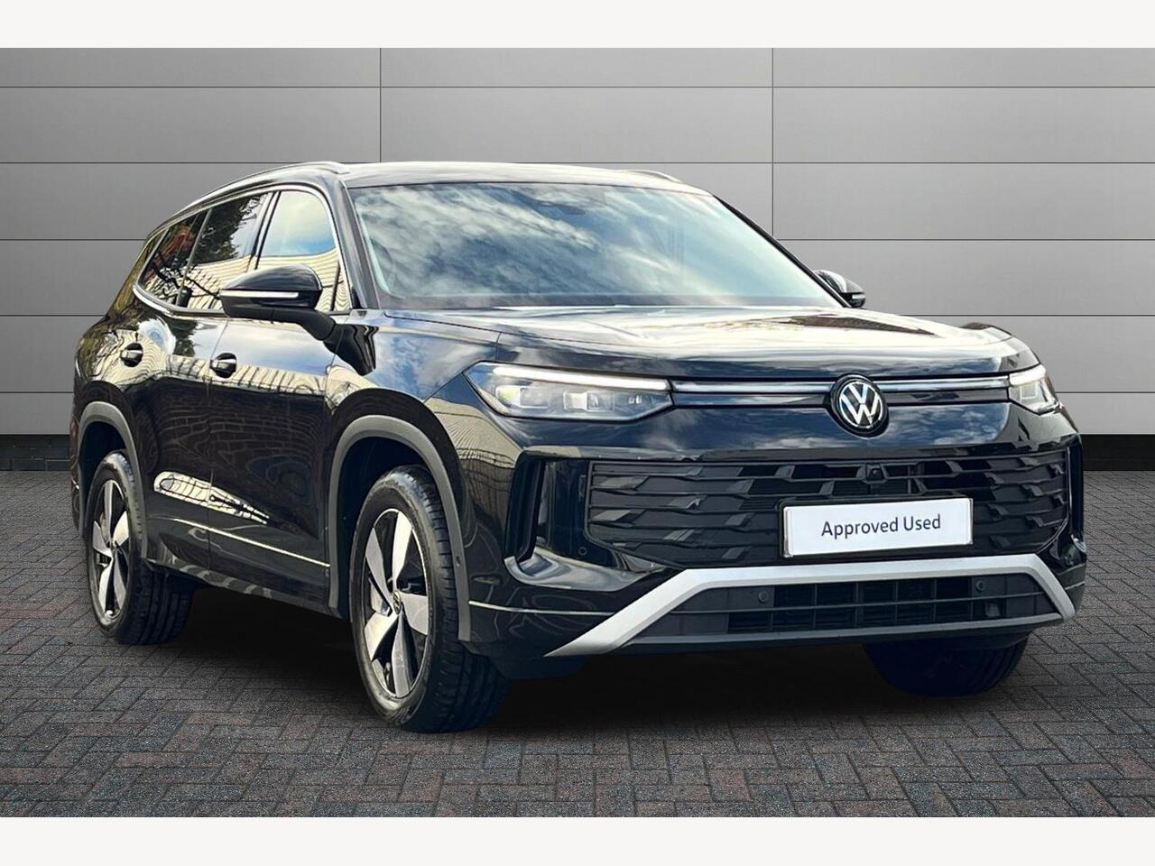 Main listing image - Volkswagen Tayron