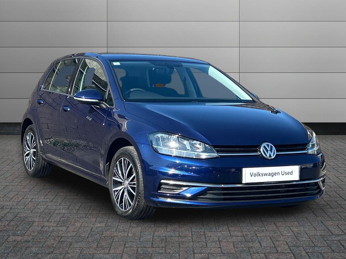 Main listing image - Volkswagen Golf