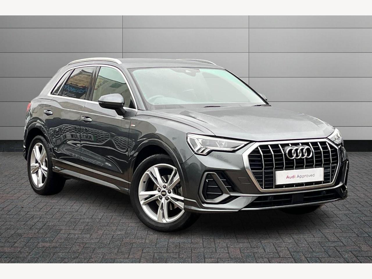 Main listing image - Audi Q3