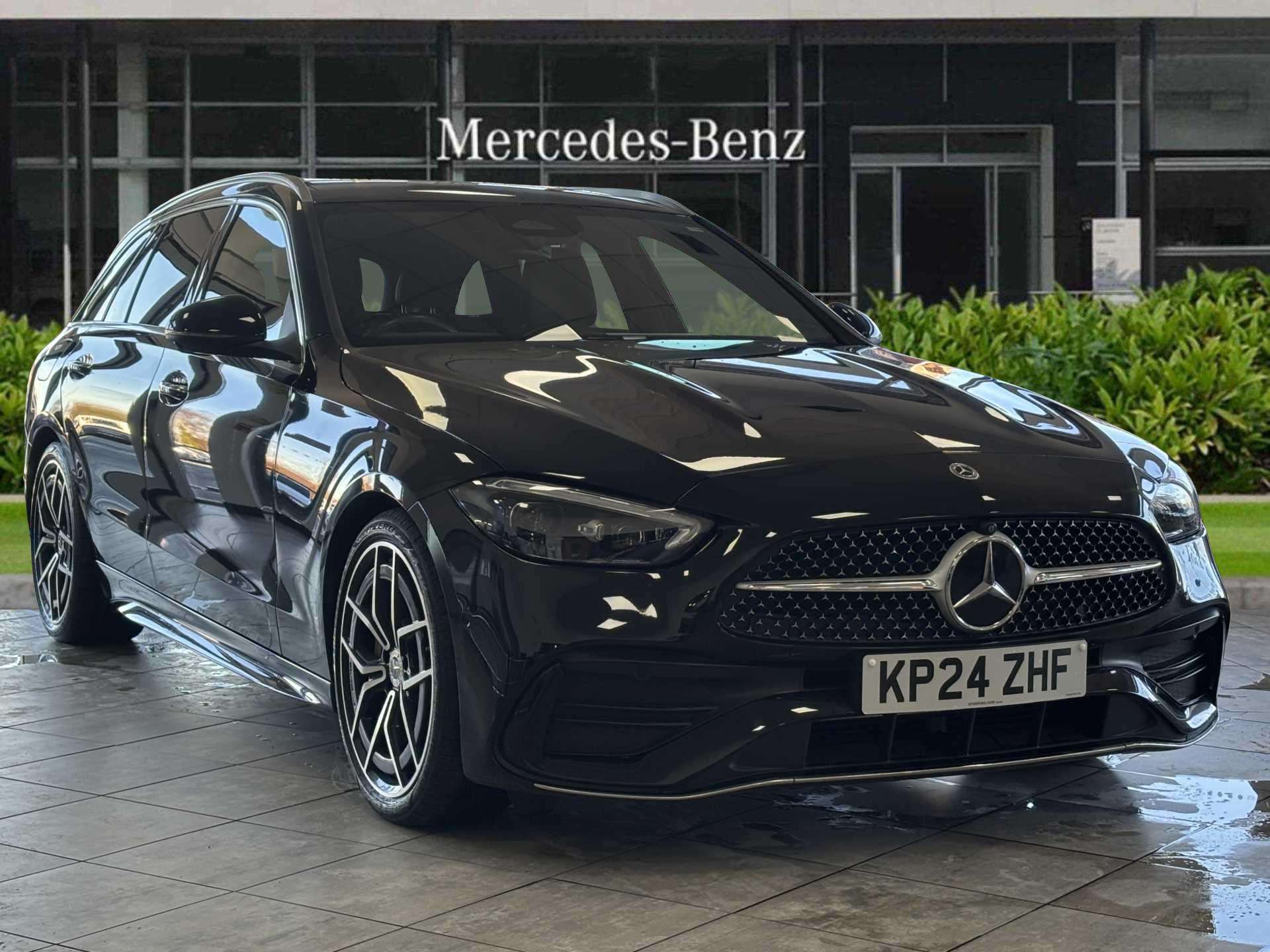 Main listing image - Mercedes-Benz C-Class Estate