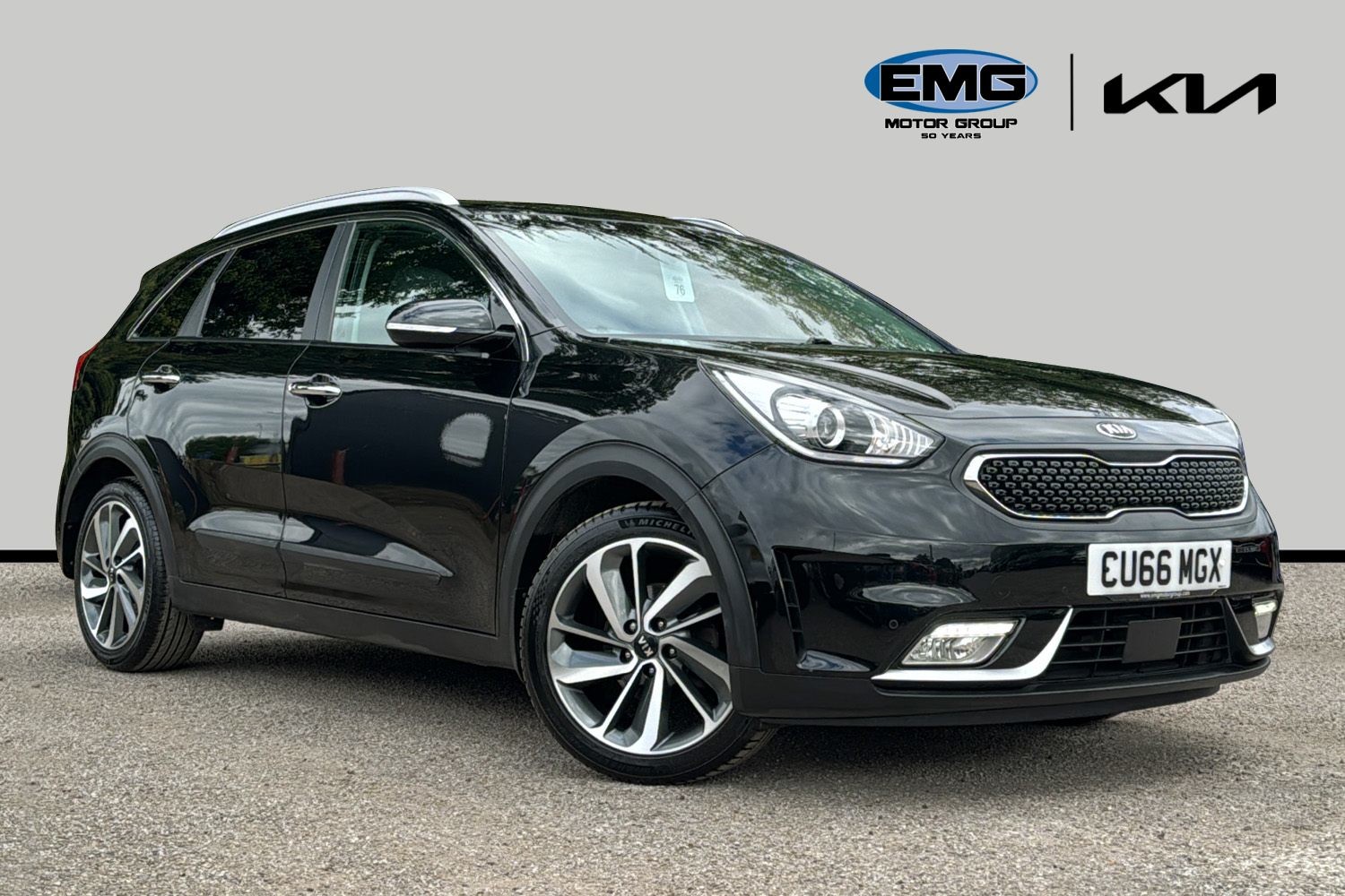 Main listing image - Kia Niro