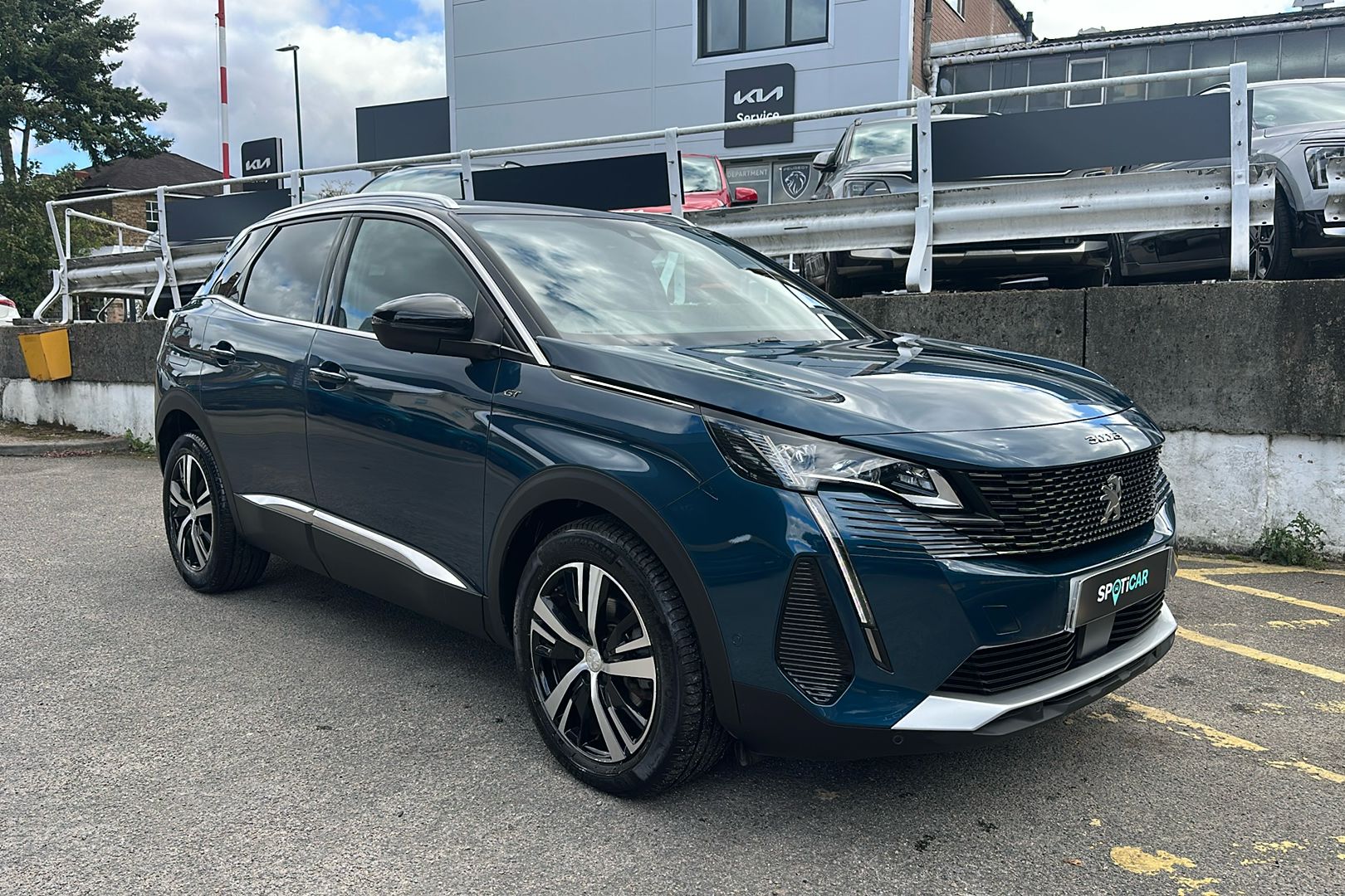 Main listing image - Peugeot 3008