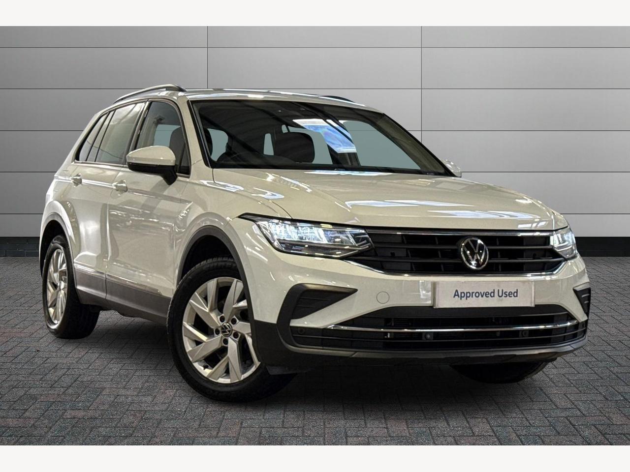 Main listing image - Volkswagen Tiguan