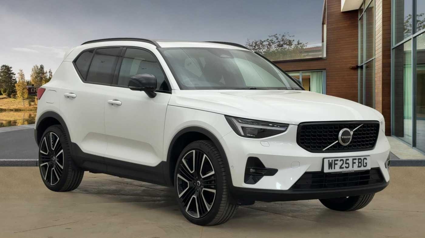 Main listing image - Volvo XC40