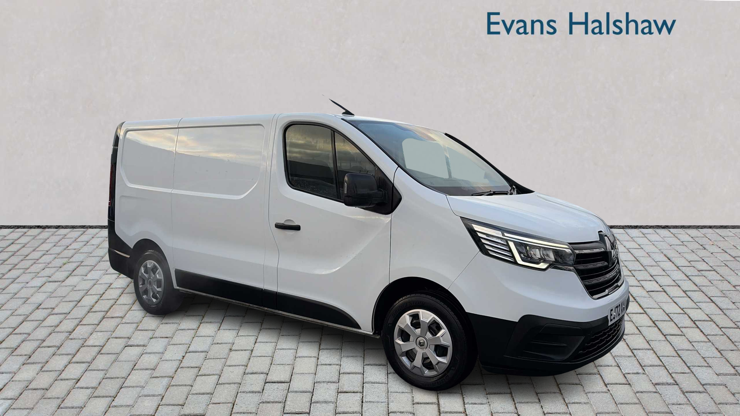 Main listing image - Renault Trafic