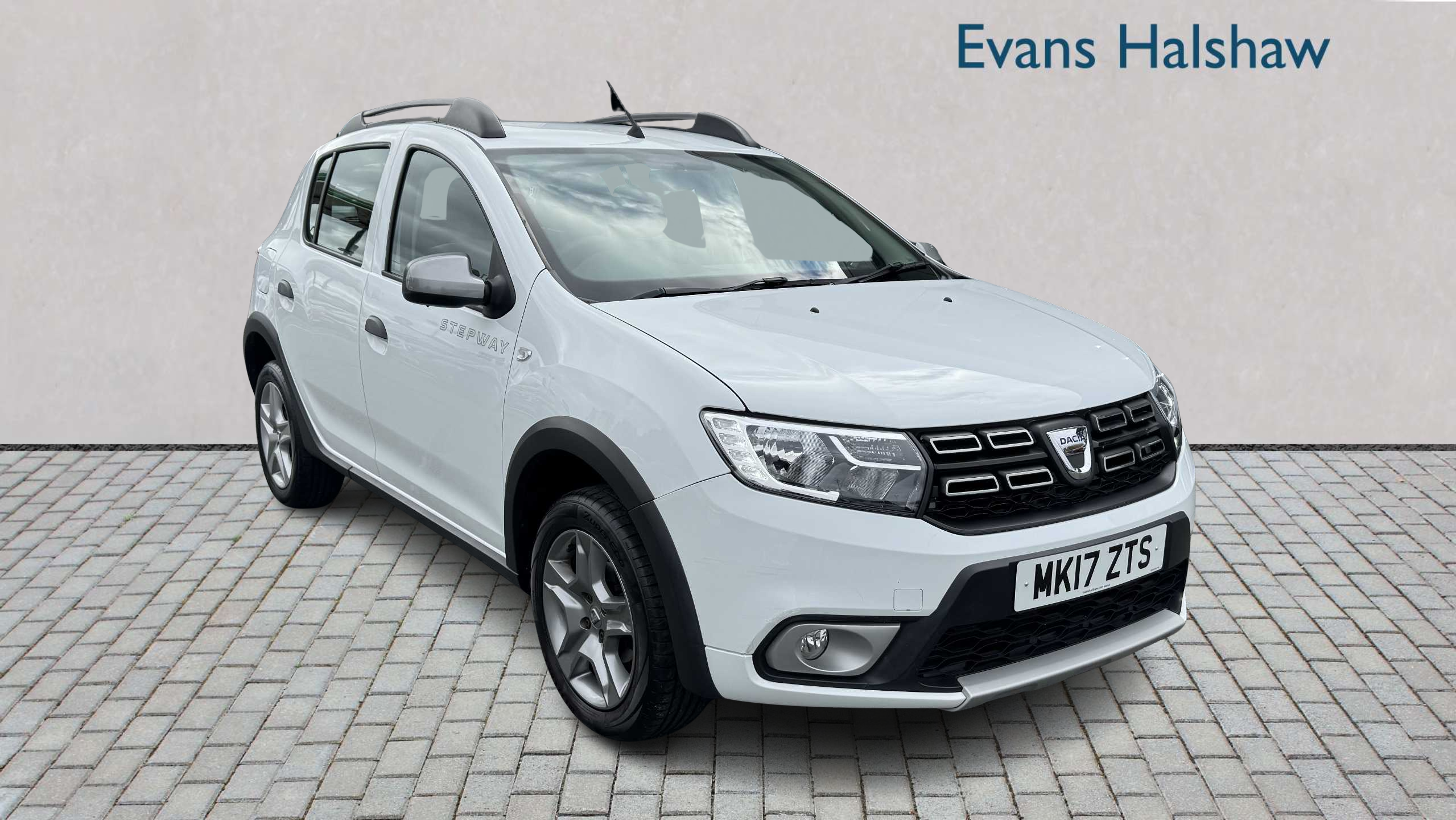 Main listing image - Dacia Sandero Stepway