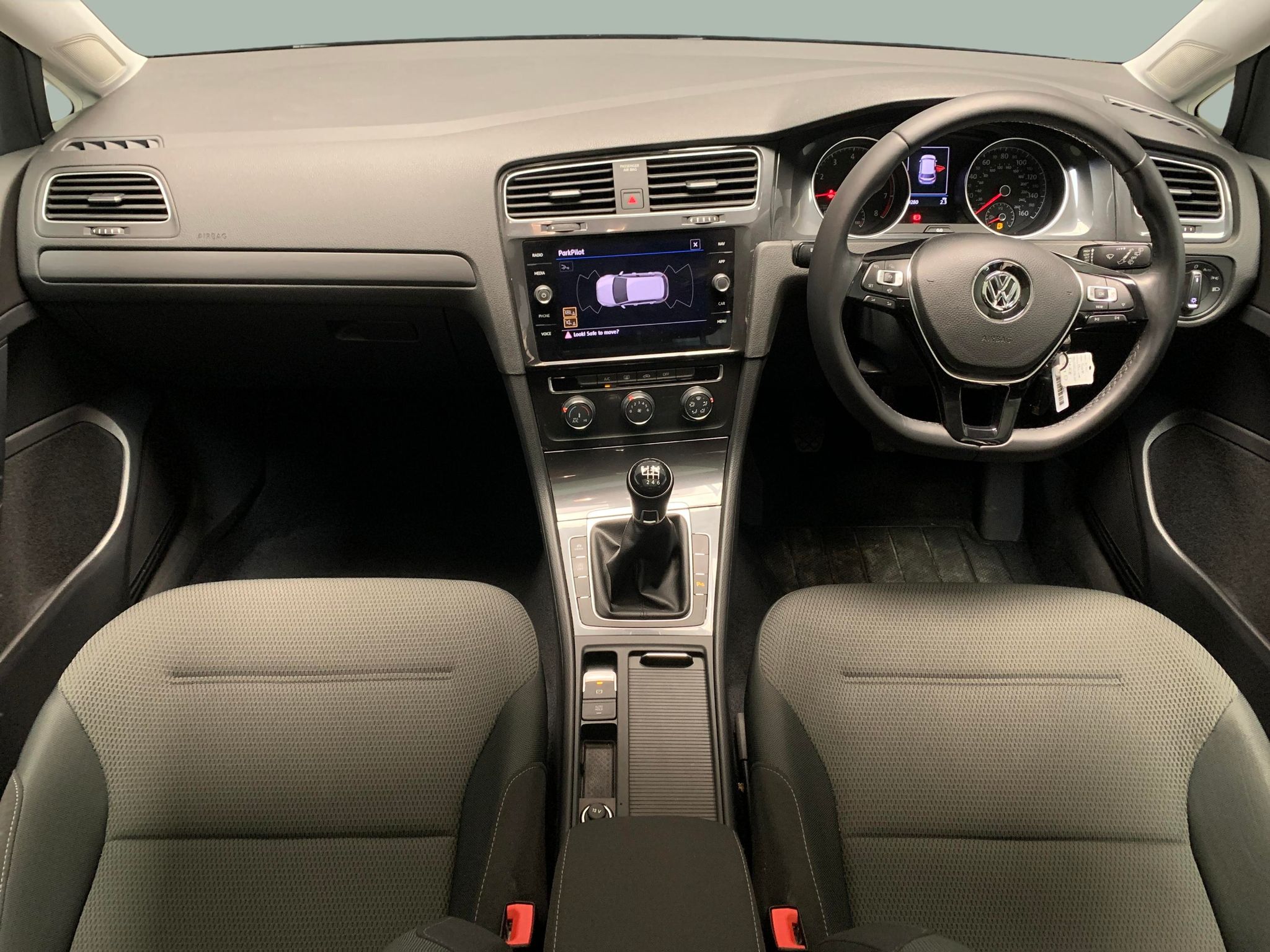 Main listing image - Volkswagen Golf
