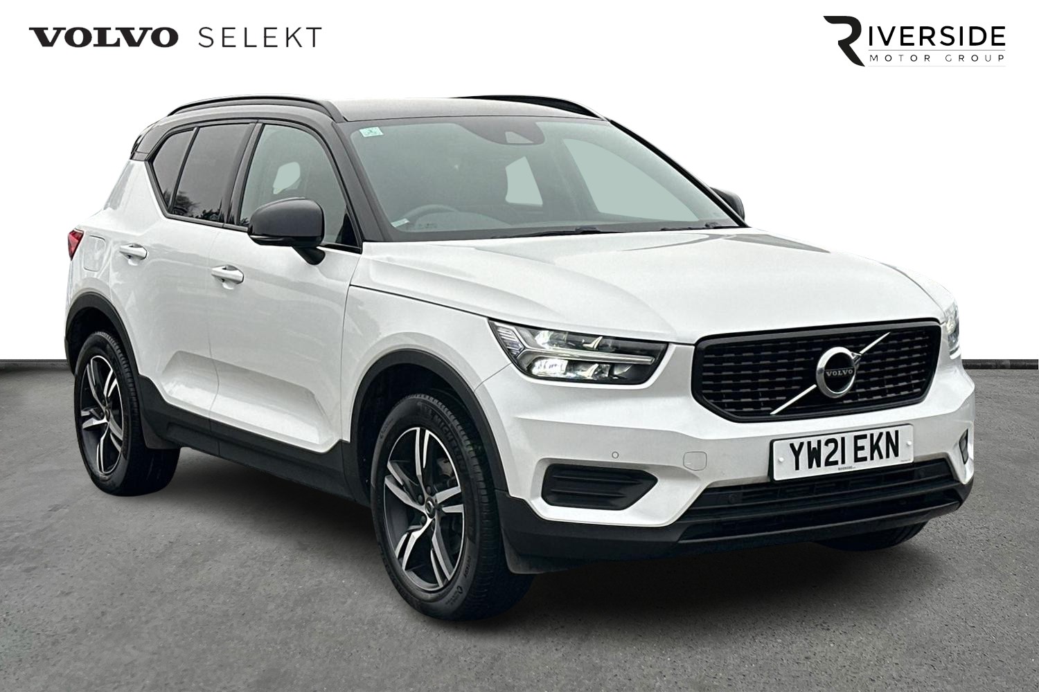 Main listing image - Volvo XC40