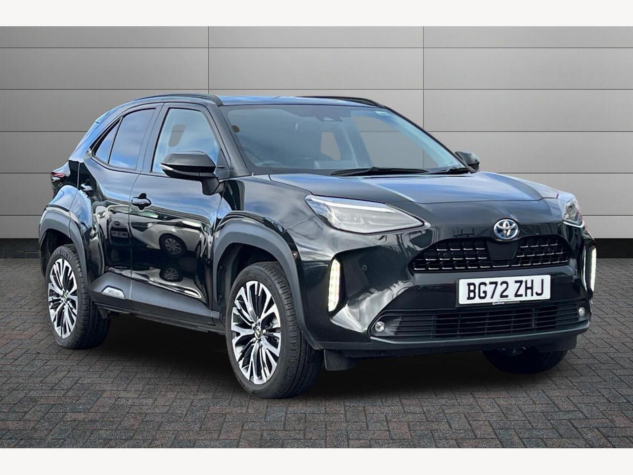 Main listing image - Toyota Yaris Cross