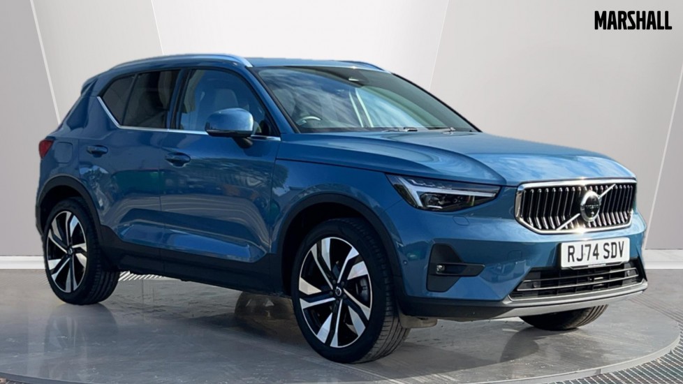 Main listing image - Volvo XC40