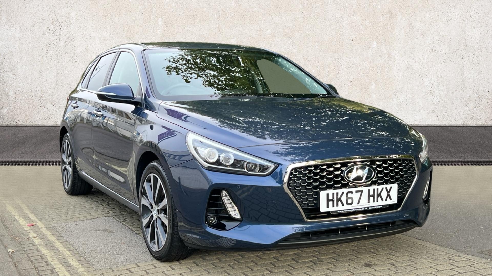 Main listing image - Hyundai i30