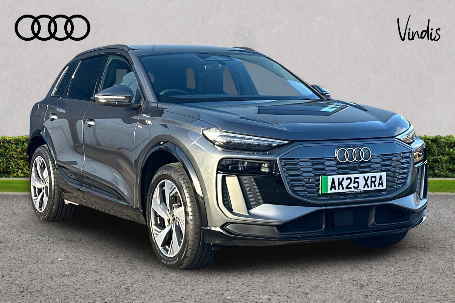 Main listing image - Audi Q6 e-tron