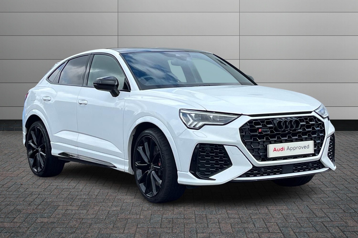 Main listing image - Audi RS Q3