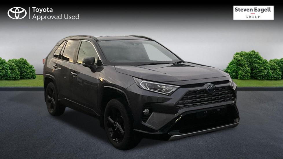 Main listing image - Toyota RAV4