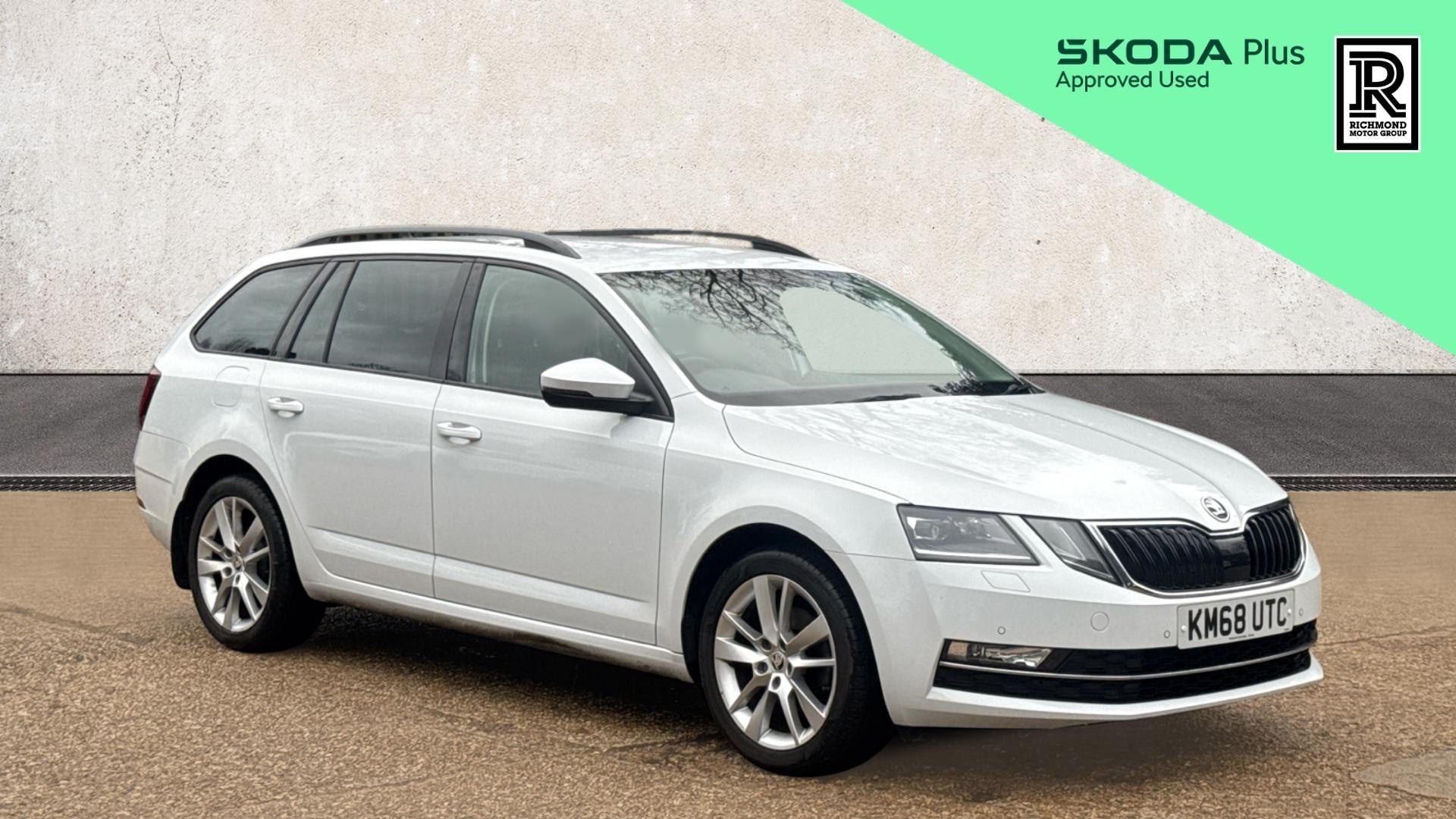Main listing image - Skoda Octavia Estate
