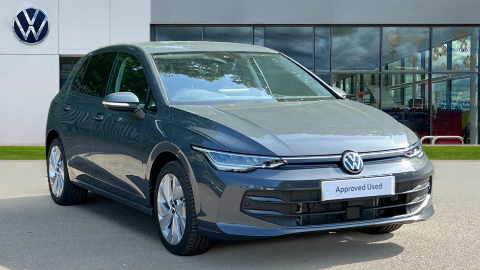 Main listing image - Volkswagen Golf