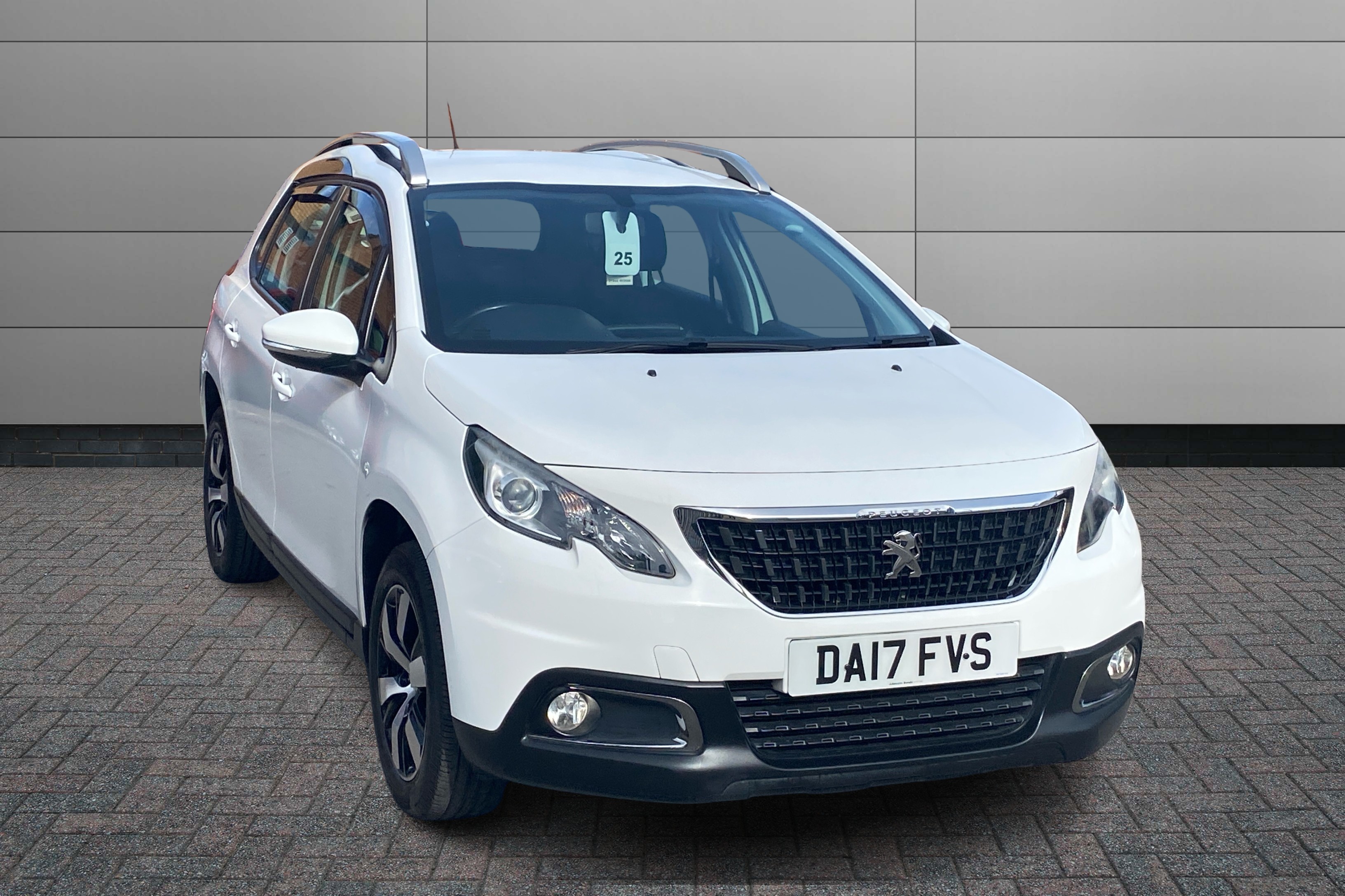 Main listing image - Peugeot 2008