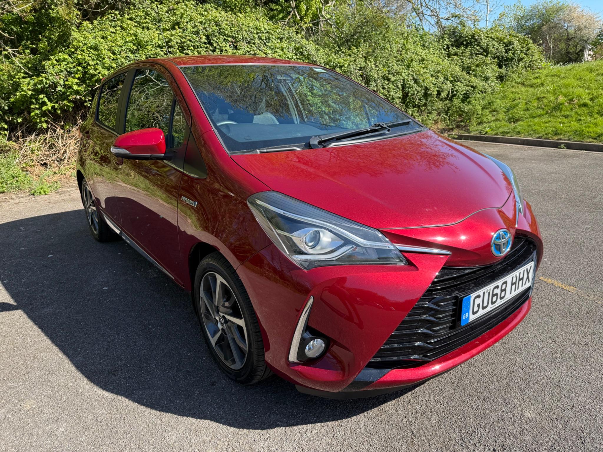 Main listing image - Toyota Yaris