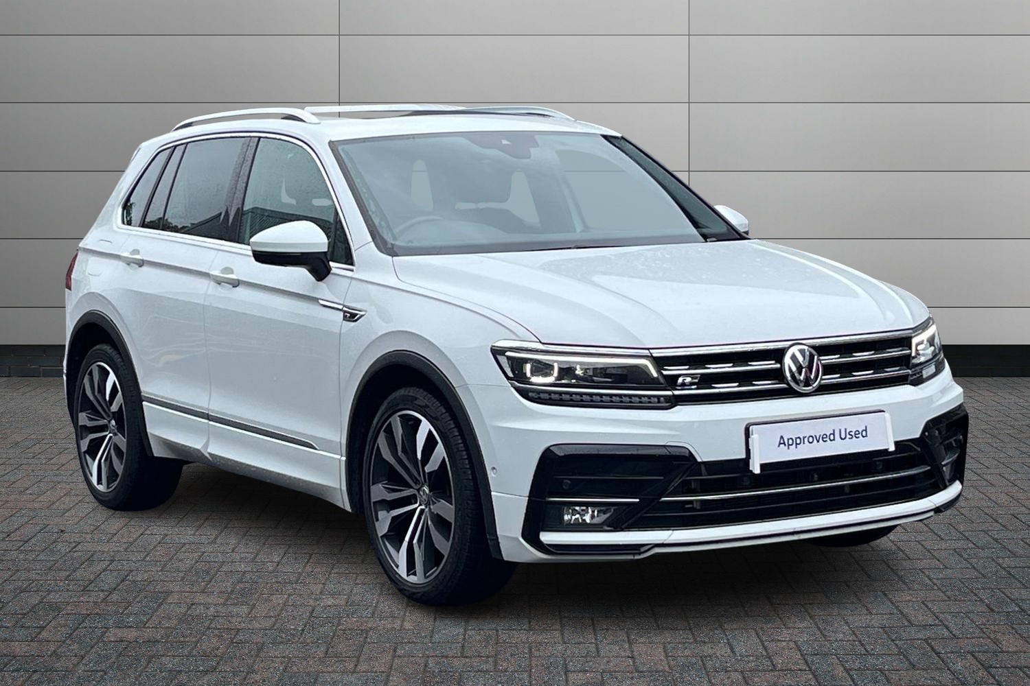 Main listing image - Volkswagen Tiguan