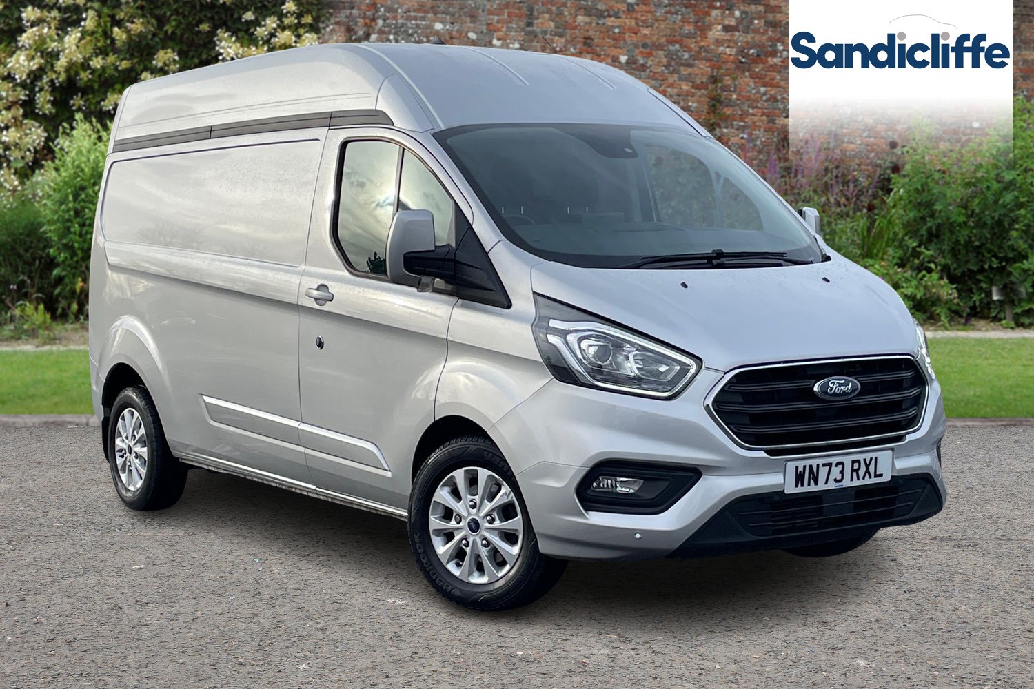 Main listing image - Ford Transit Custom