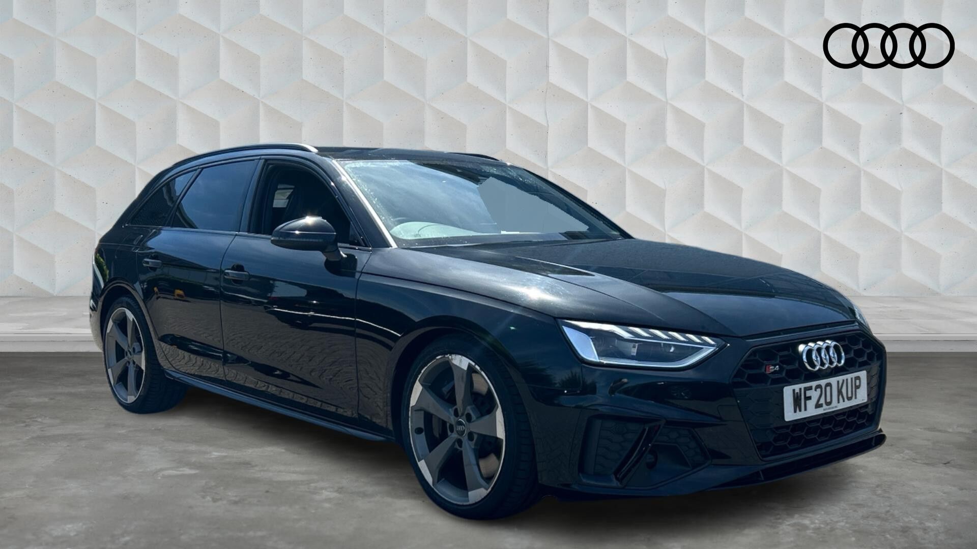 Main listing image - Audi A4