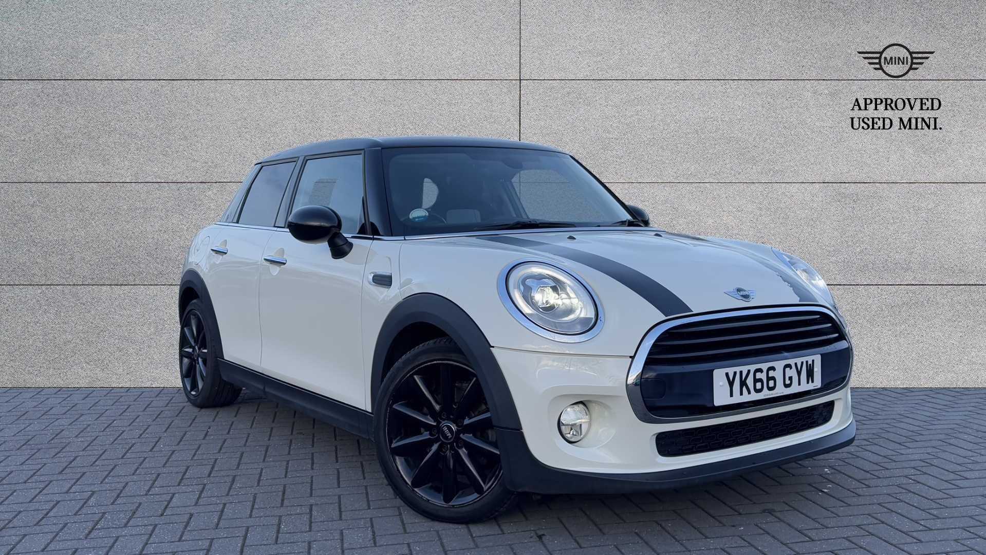 Main listing image - MINI Hatchback 5dr