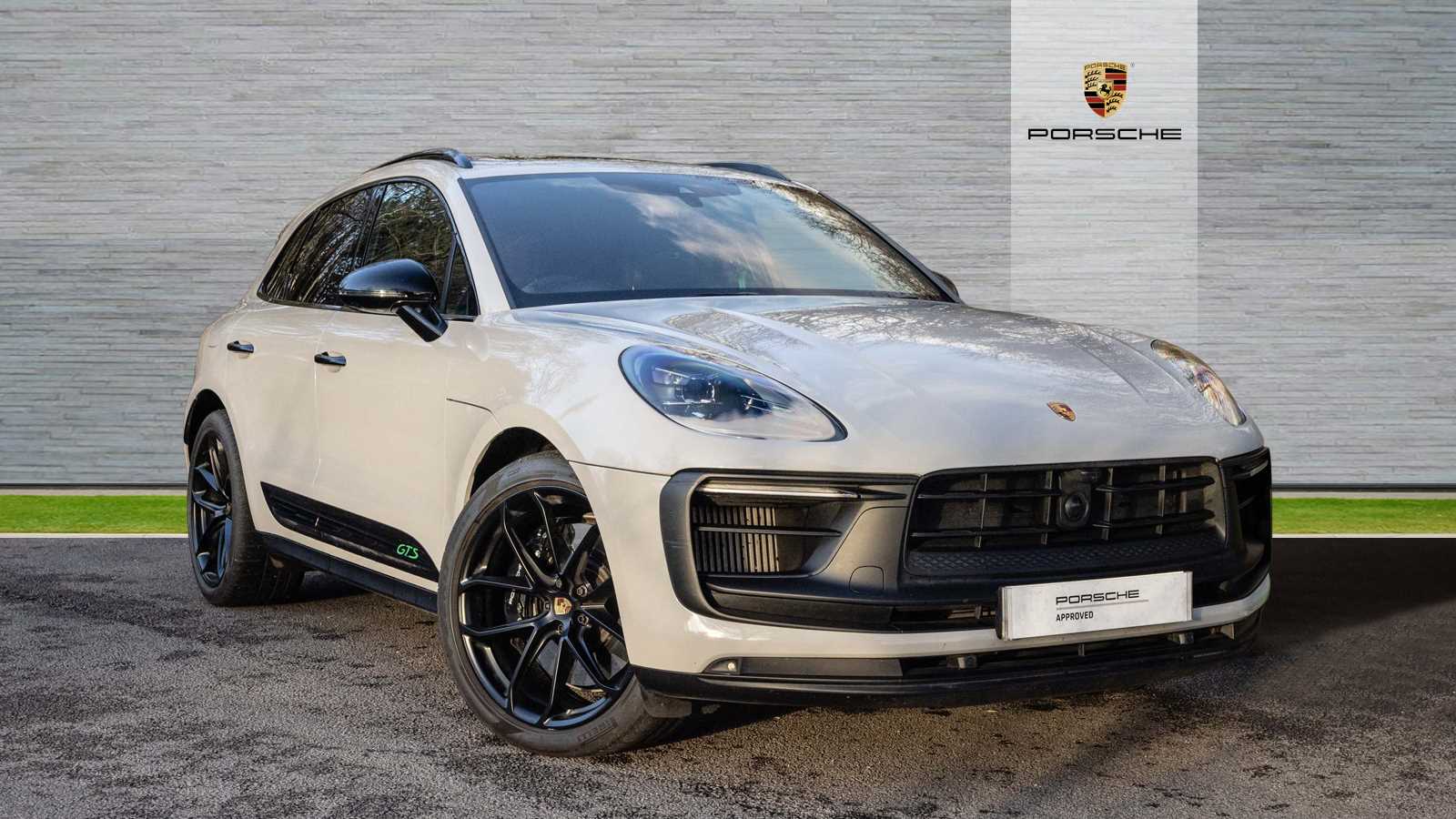 Main listing image - Porsche Macan