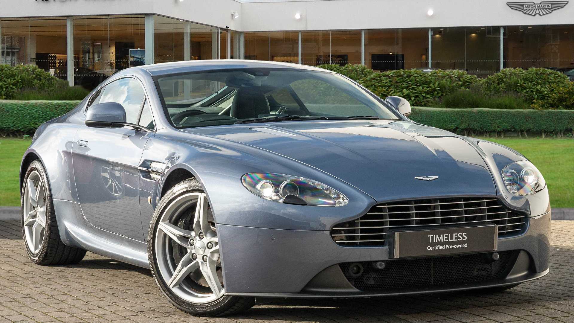 Main listing image - Aston Martin Vantage