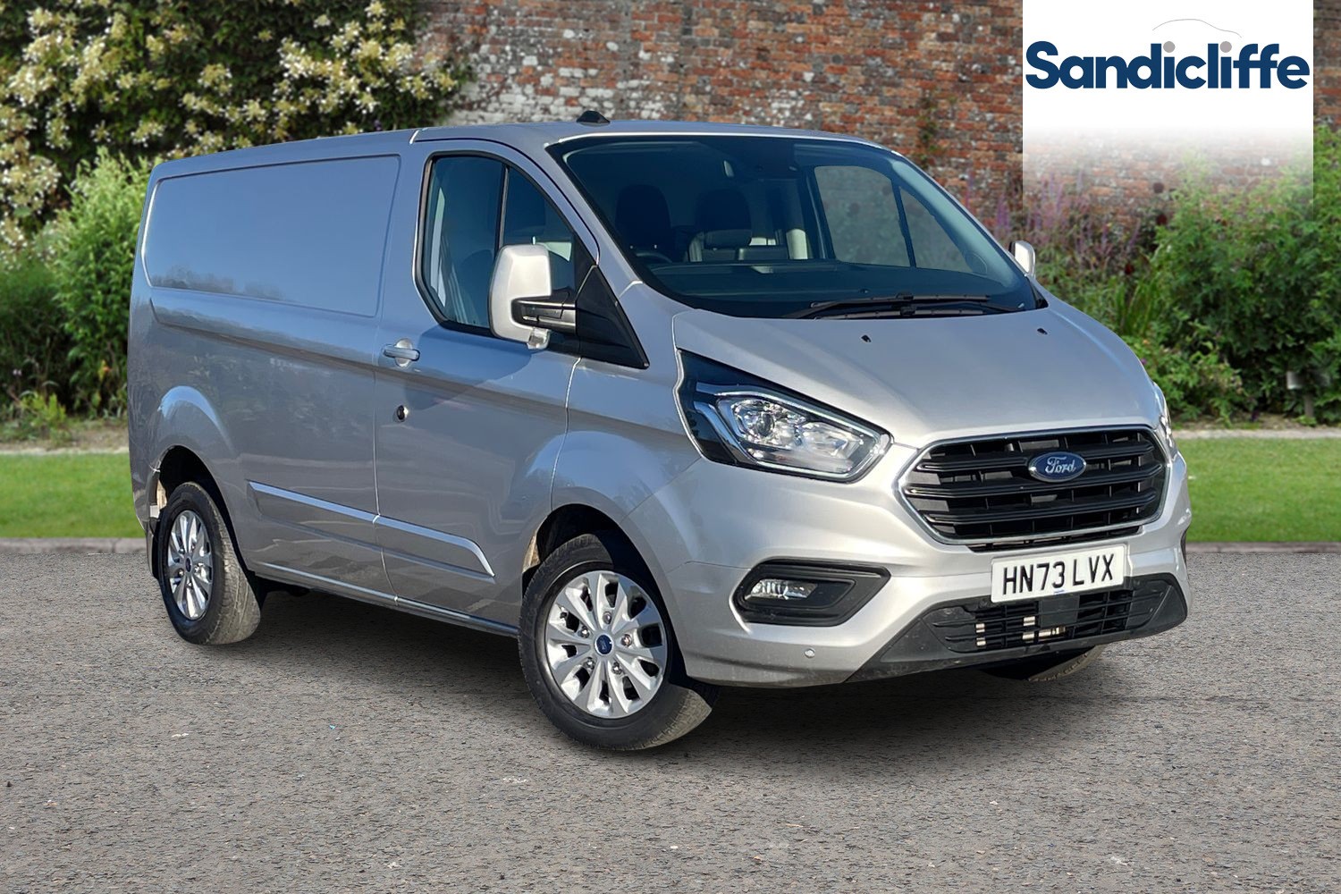 Main listing image - Ford Transit Custom