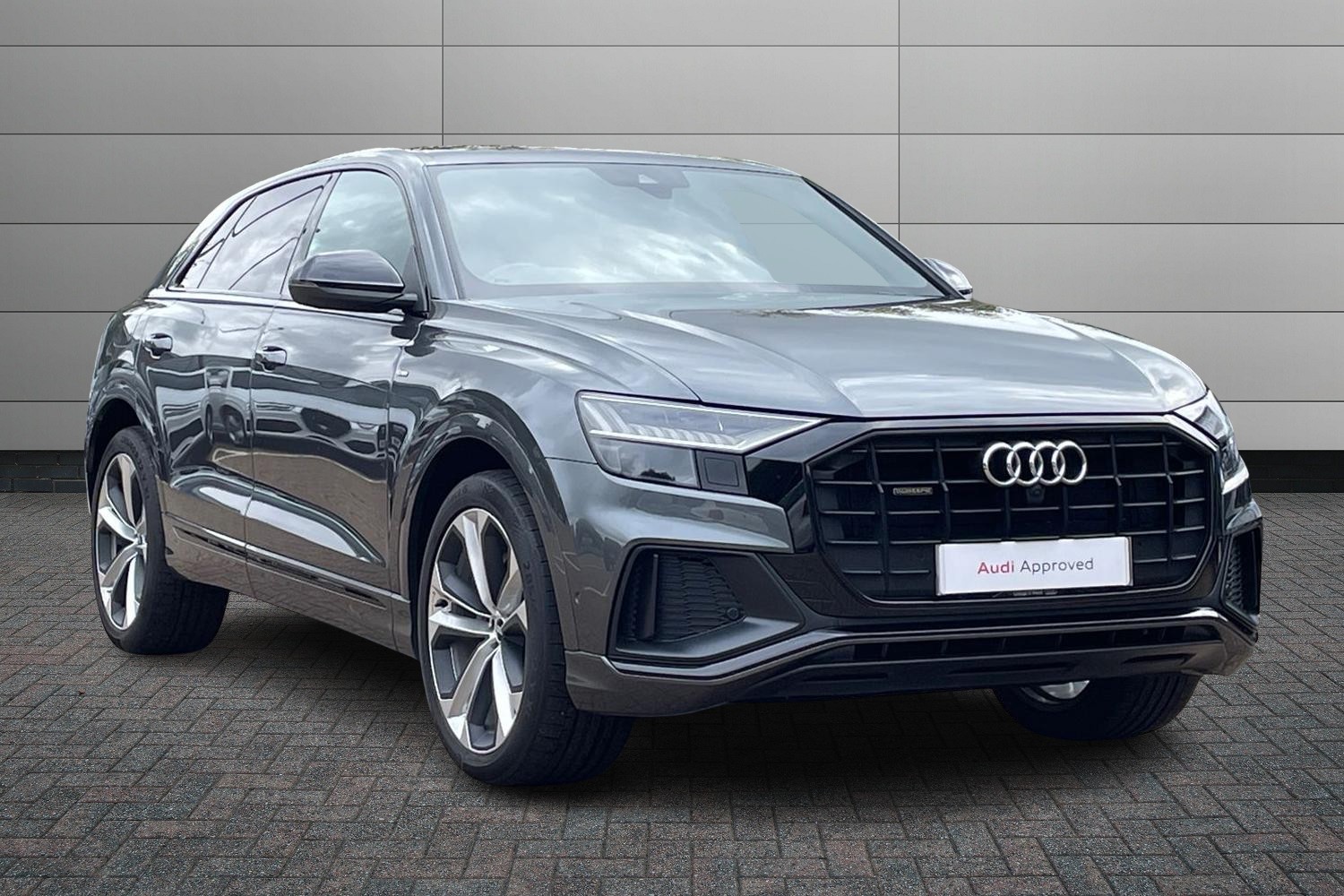 Main listing image - Audi Q8