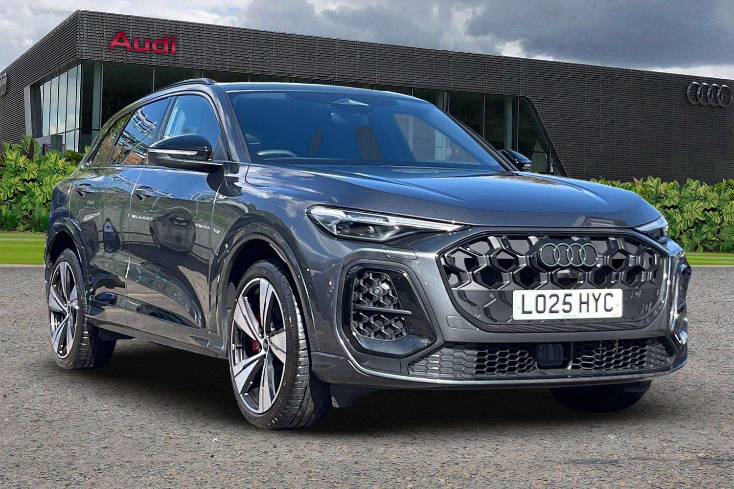 Main listing image - Audi Q5