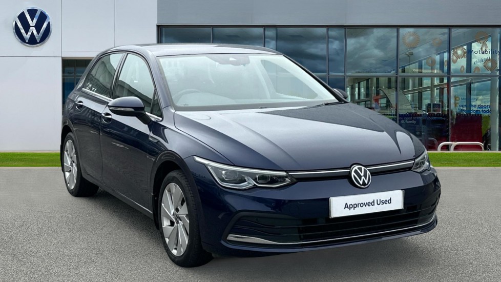 Main listing image - Volkswagen Golf