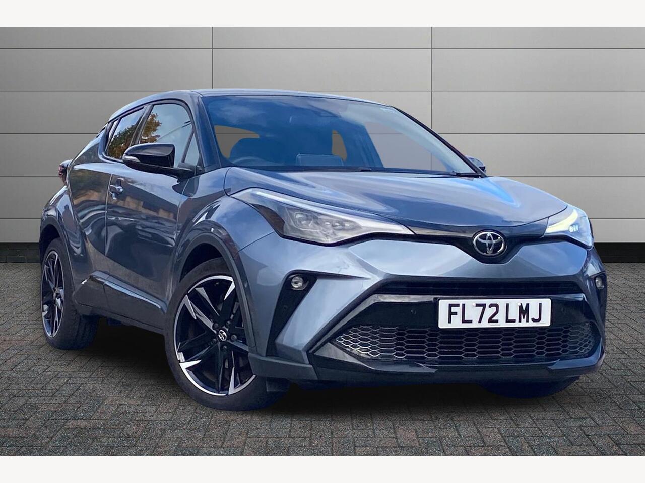 Main listing image - Toyota C-HR