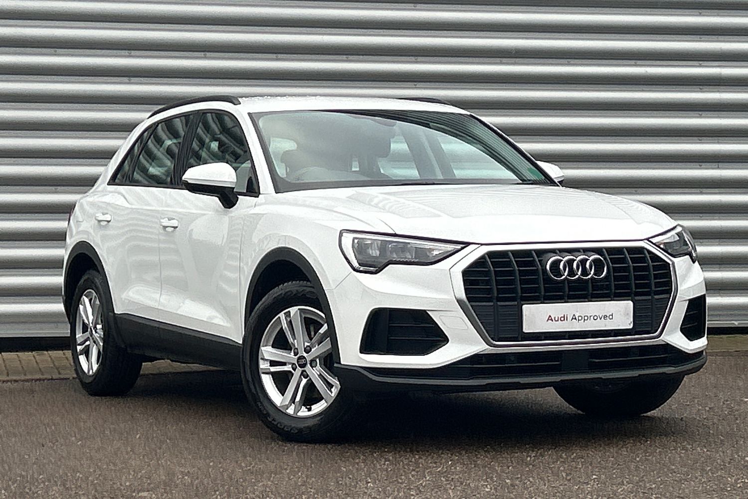 Main listing image - Audi Q3