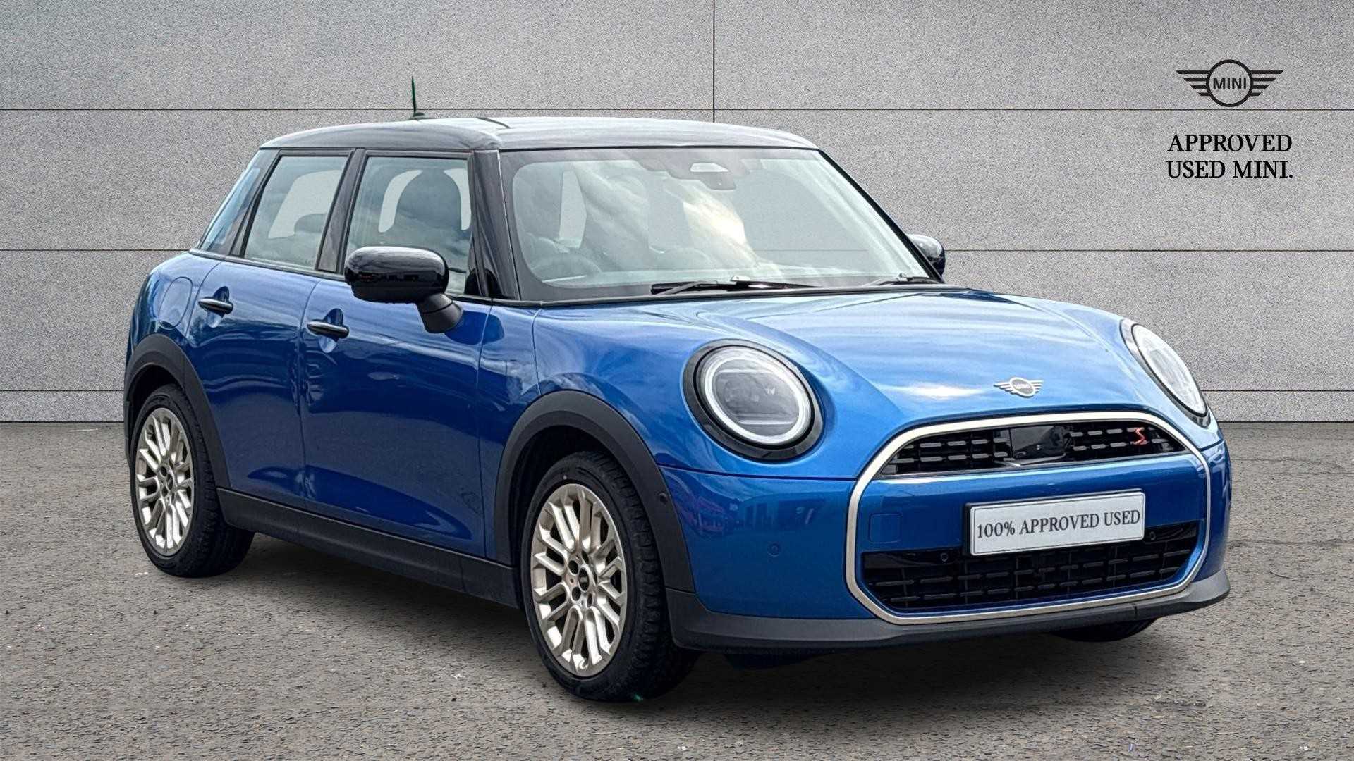 Main listing image - MINI Hatchback 5dr