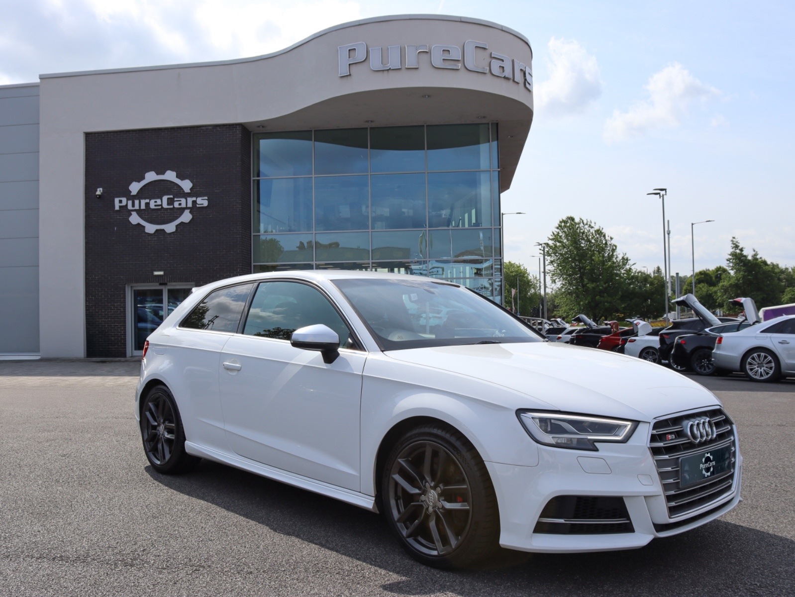 Main listing image - Audi S3