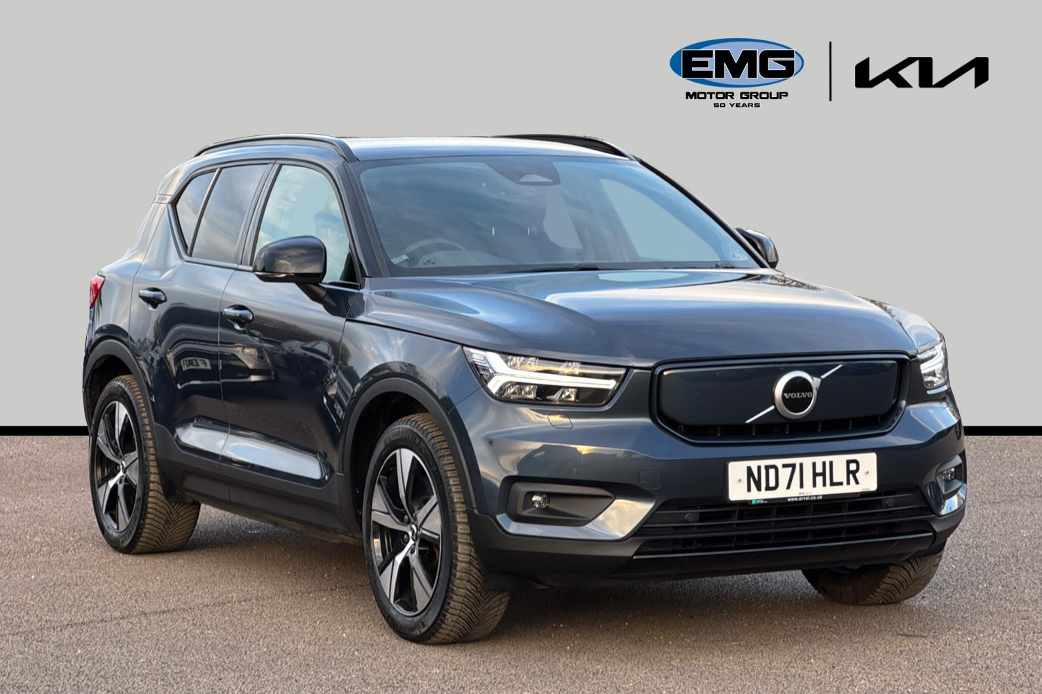 Main listing image - Volvo XC40 Recharge