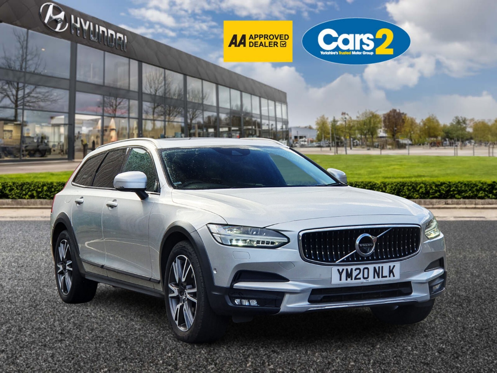 Main listing image - Volvo V90