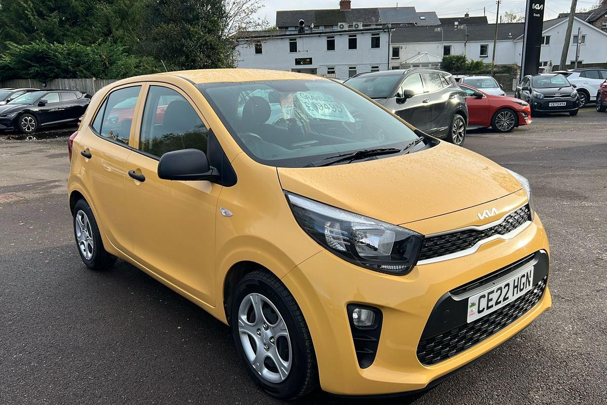 Main listing image - Kia Picanto