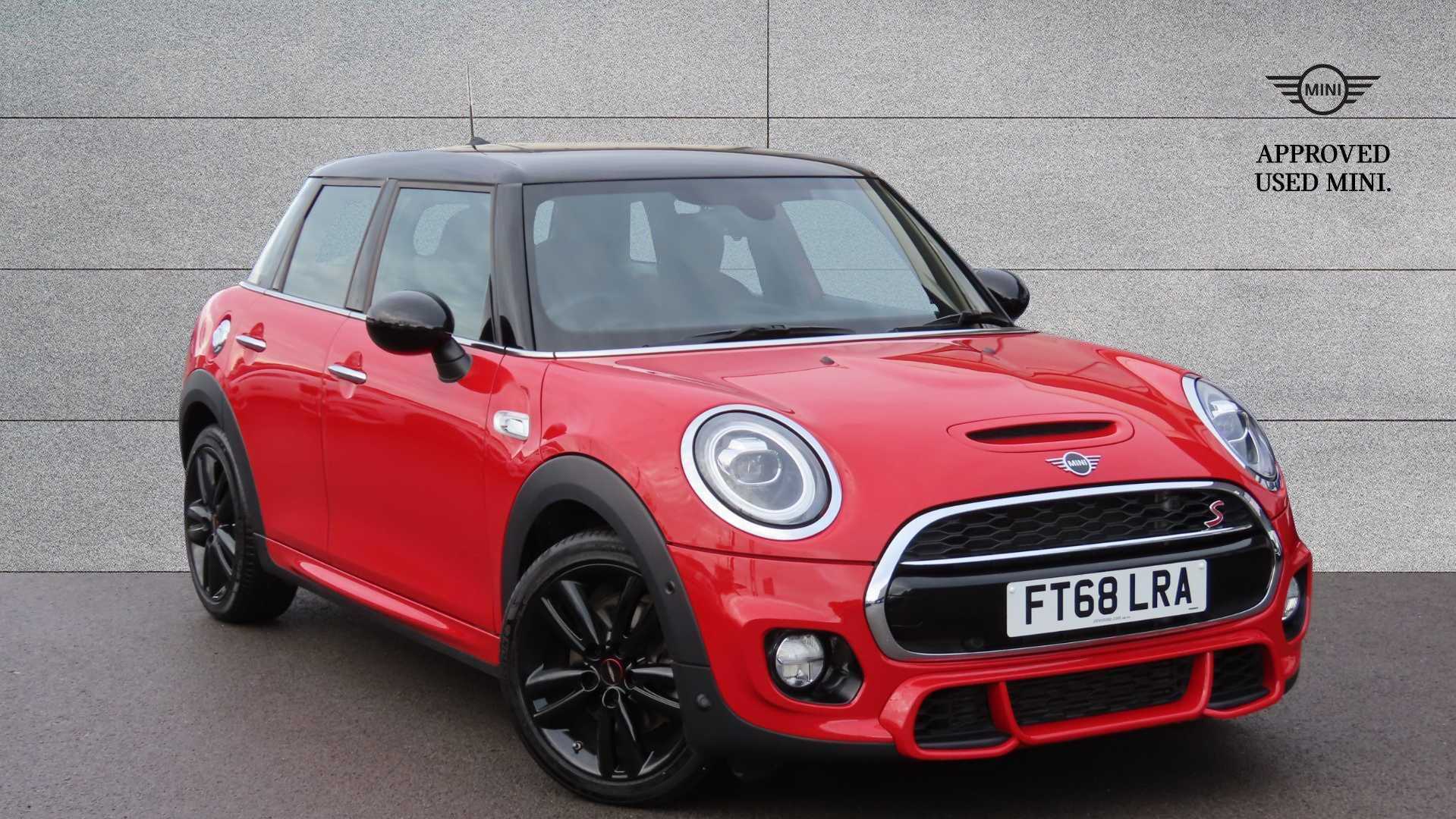 Main listing image - MINI Hatchback 5dr