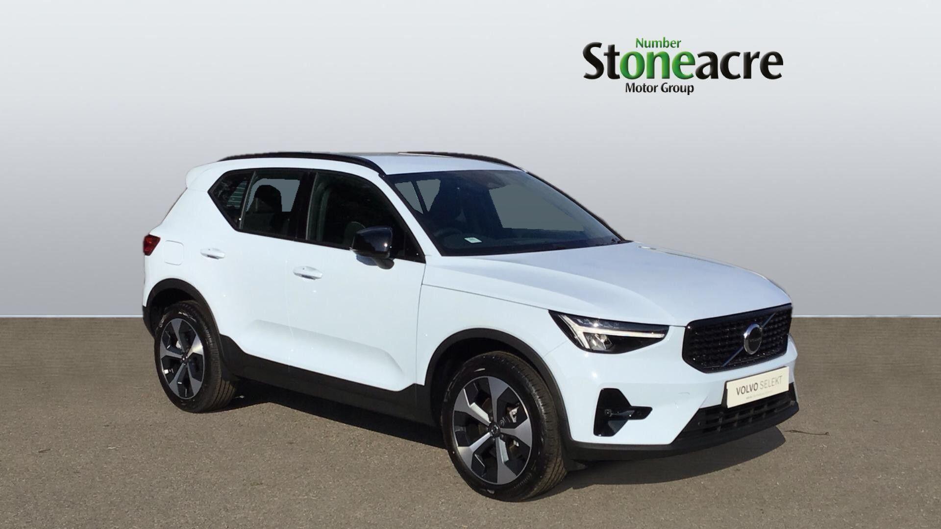 Main listing image - Volvo XC40