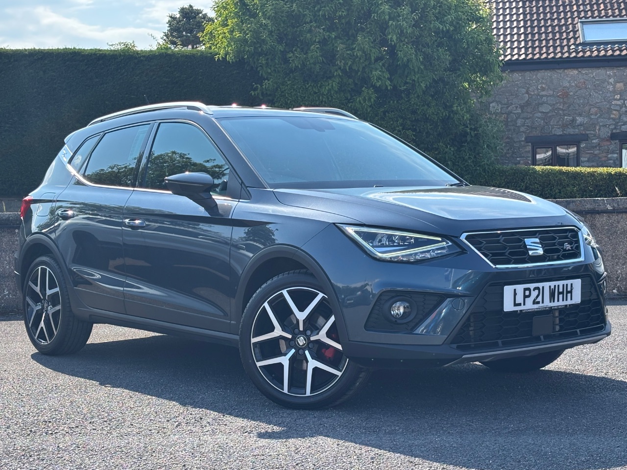 Main listing image - SEAT Arona