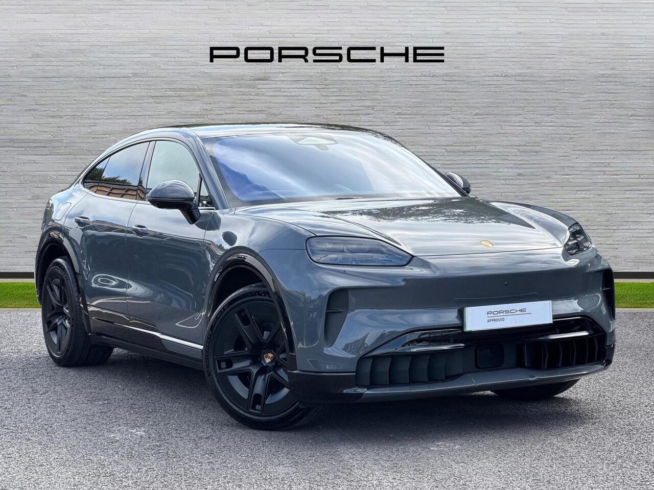 Main listing image - Porsche Cayenne Electric