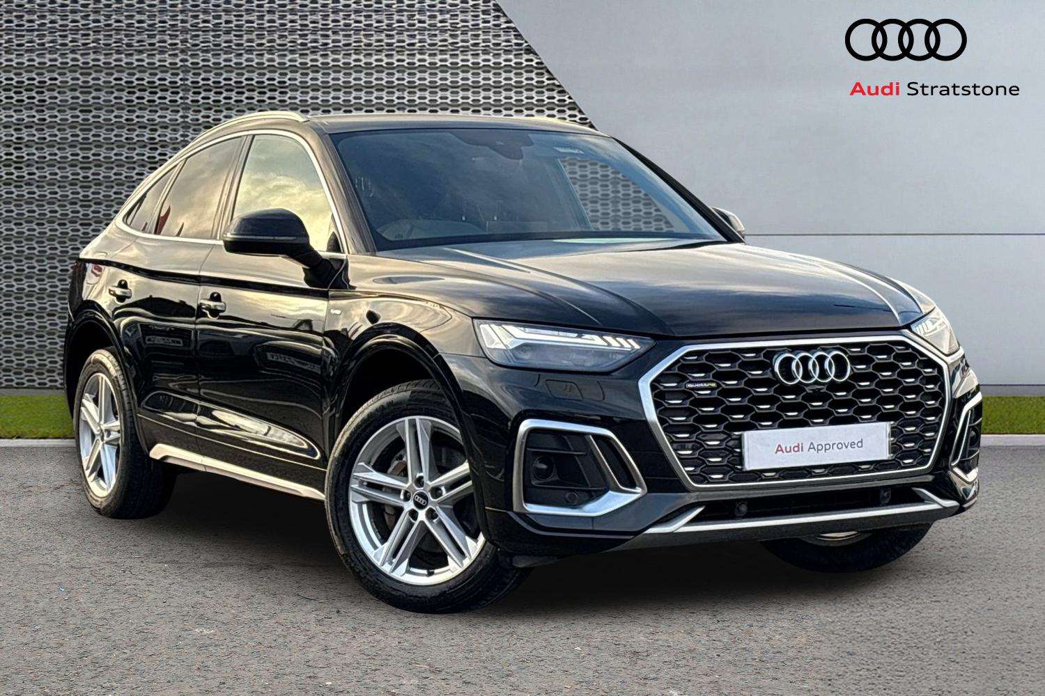 Main listing image - Audi Q5 Sportback
