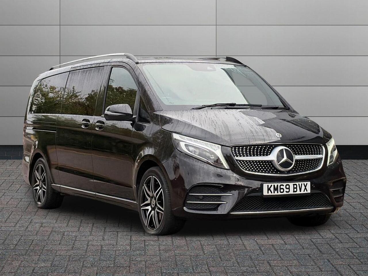 Main listing image - Mercedes-Benz V-Class