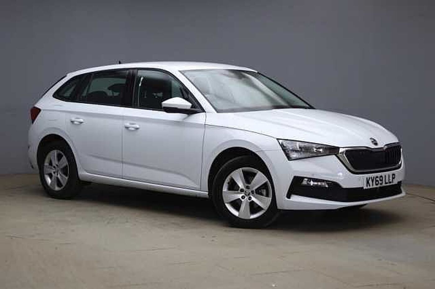 Main listing image - Skoda Scala